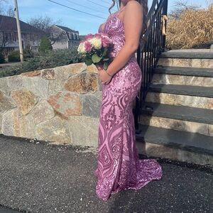 Beautiful Lilac purple prom dress